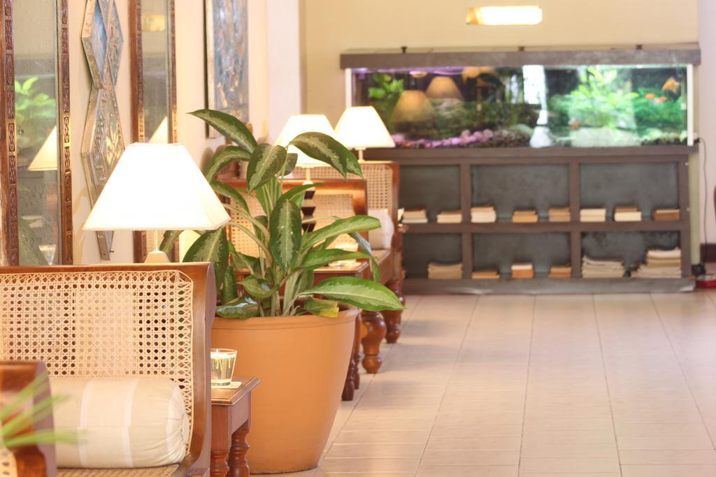 Ratnaloka Tour Inns Ratnapura Værelse billede